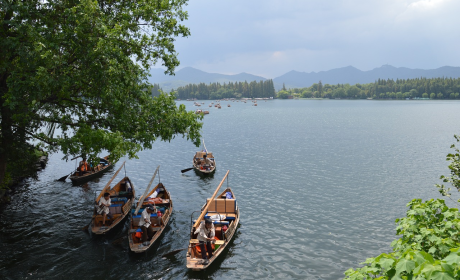 杭州西湖旅游，杭州西湖：探索中国东部的人间天堂